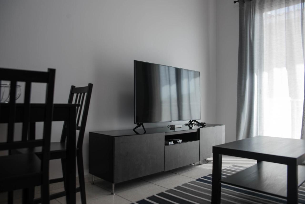 Renovated One Bedroom Apartment In Paphos With Pool 外观 照片