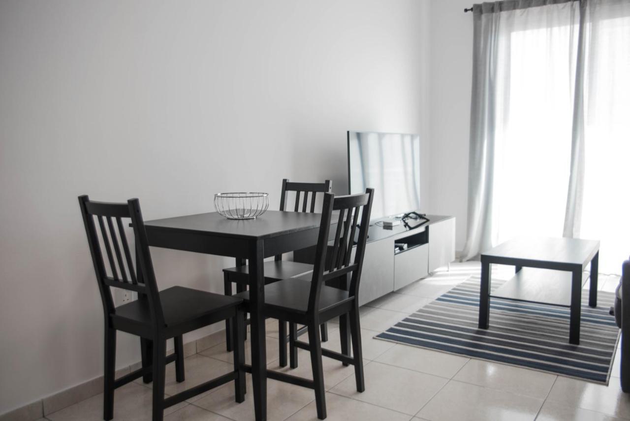 Renovated One Bedroom Apartment In Paphos With Pool 外观 照片