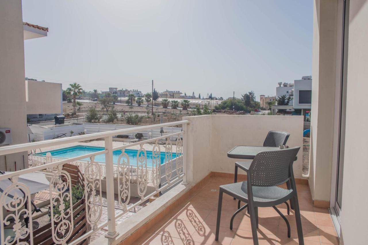 Renovated One Bedroom Apartment In Paphos With Pool 外观 照片